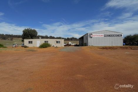 8 Ferguson Way, Wandering, WA 6308