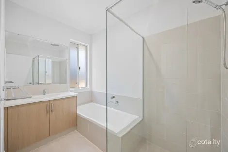 Property photo of 39 Cardinal Loop Lakelands WA 6180