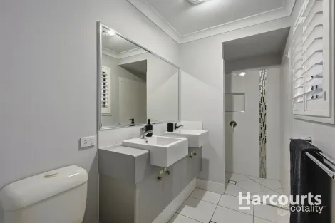 Property photo of 39 Brisbane Road Warner QLD 4500