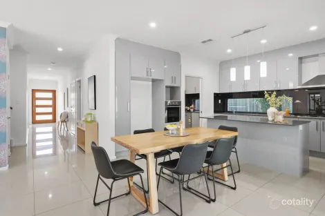 Property photo of 10 Royal Palm Drive Parafield Gardens SA 5107