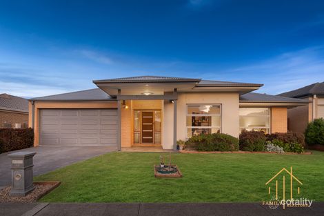 46 Hayton Park Bvd, Cranbourne West, VIC 3977