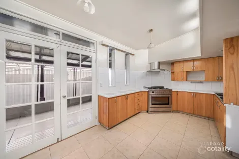 Property photo of 18 Yolanta Court Seabrook VIC 3028