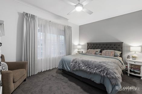 Property photo of 4 Frere Close Pakenham VIC 3810