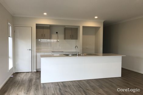 Property photo of 4 Rowena Way Mickleham VIC 3064