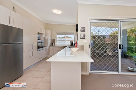Property photo of 1/23 Fiona Crescent Lake Cathie NSW 2445