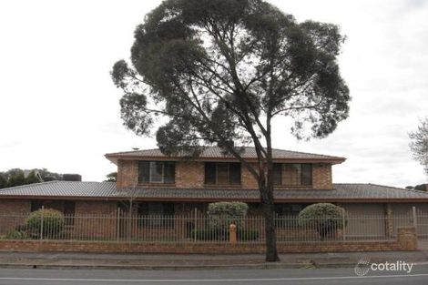 3 Albermarle Ave, Trinity Gardens, SA 5068