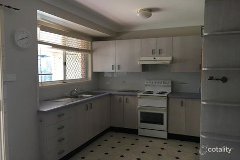 Property photo of 20 Caley Close Westdale NSW 2340