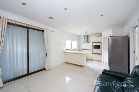 Property photo of 42 Oaktree Drive Hampton Park VIC 3976