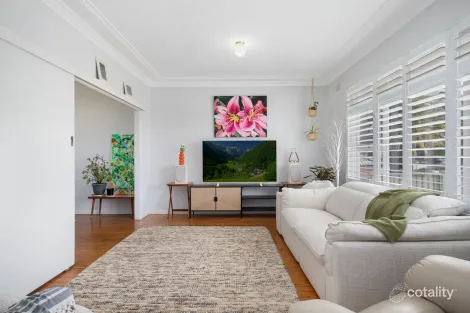 94 Wallarah Rd, Gorokan, NSW 2263