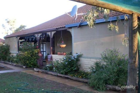 9 Russell St, Perenjori, WA 6620