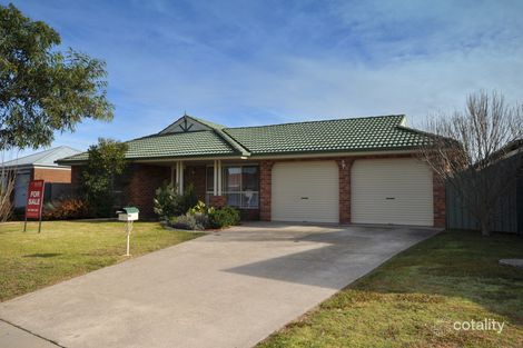 4 Condon Pl, Lavington, NSW 2641