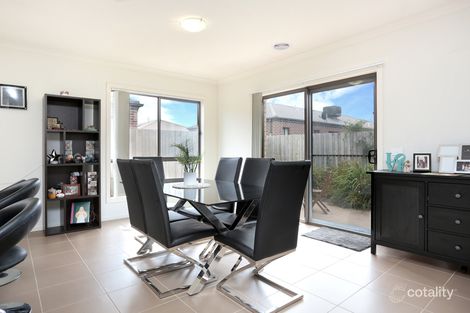 Property photo of 12 Hiddick Road Point Cook VIC 3030