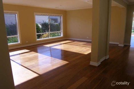 Property photo of 10 Sommersby Road Point Cook VIC 3030