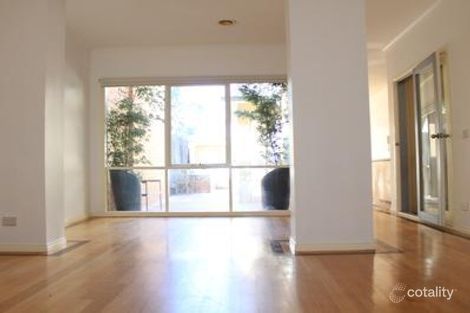 Property photo of 32 Waterford Avenue Maribyrnong VIC 3032