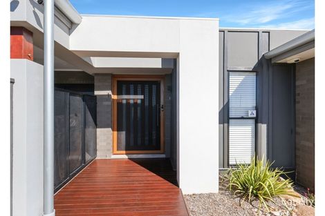 Property photo of 1/64 Calypso Crescent Middle Ridge QLD 4350