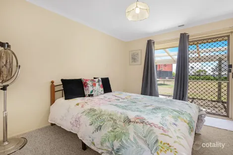 Property photo of 10 Apex Close Craignish QLD 4655