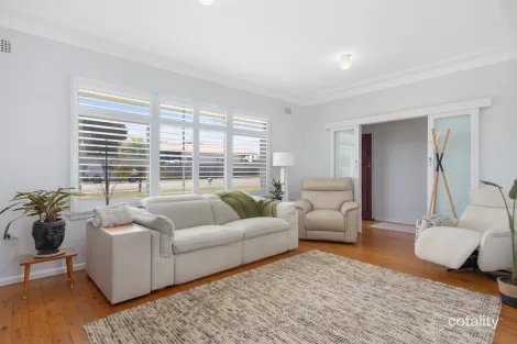 Property photo of 94 Wallarah Road Gorokan NSW 2263