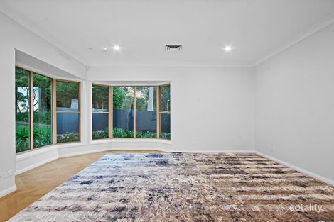 4 Linigen Pl, St Ives, NSW 2075