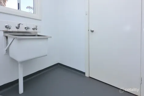 Property photo of 3 Shard Crescent Whyalla Stuart SA 5608