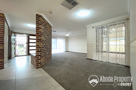 Property photo of 11 Parakeela Grove Maddington WA 6109