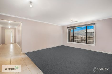 Property photo of 11 Appleporch Way Drouin VIC 3818