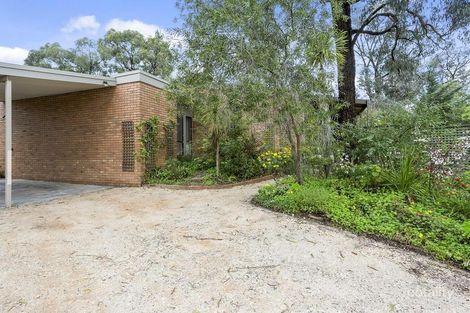 8 Maxwell Cres, Strathdale, VIC 3550