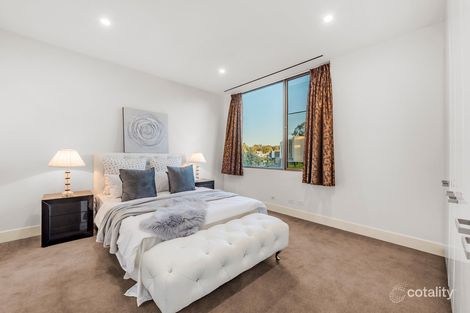 Property photo of 28 Cypress Way Kew VIC 3101