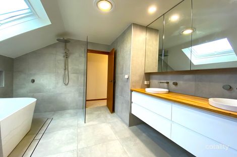 Property photo of 8 Blake Place Narrawallee NSW 2539