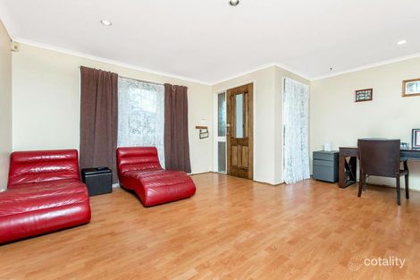 Property photo of 10 Fairlight Place Woodbine NSW 2560