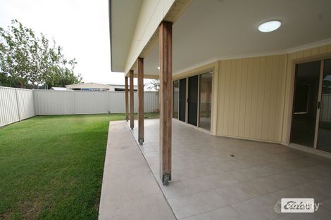 Property photo of 2/11 Glovar Street Emerald QLD 4720