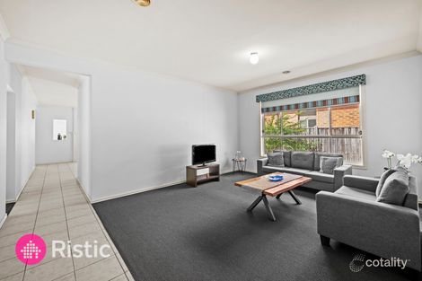 Property photo of 27 Dalwhinnie Crescent Craigieburn VIC 3064
