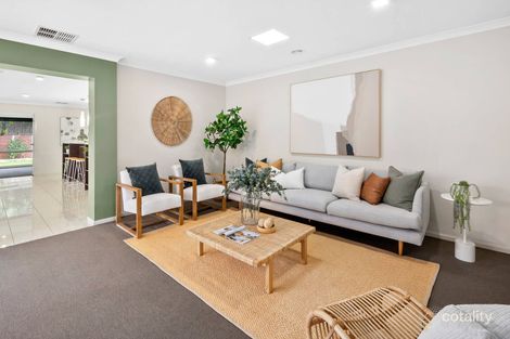 Property photo of 21 Esperence Crescent Highton VIC 3216