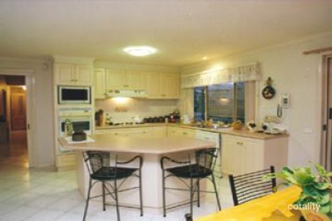 Property photo of 14 Pickworth Crescent Rowville VIC 3178