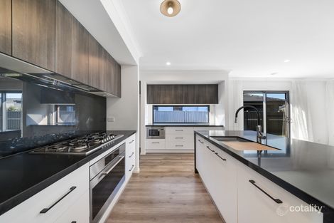 Property photo of 20 Celadon Grove Botanic Ridge VIC 3977