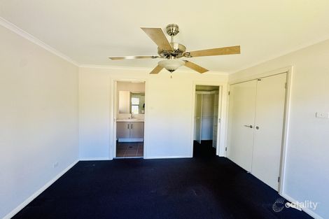 Property photo of 13 Harding Close Ropes Crossing NSW 2760