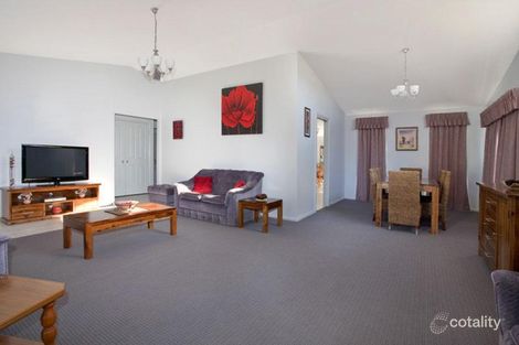 Property photo of 8 Kallawatta Grove McGraths Hill NSW 2756