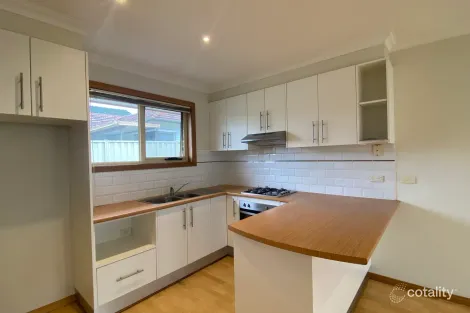 Property photo of 1/15 Orrong Avenue Reservoir VIC 3073