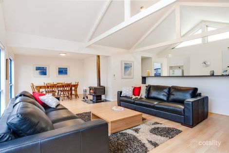 Property photo of 19 Agnes Avenue Blairgowrie VIC 3942