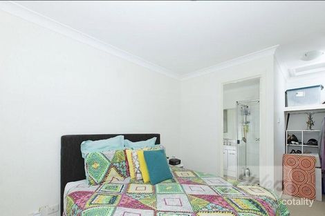 Property photo of 10 Graysynd Circuit Cameron Park NSW 2285