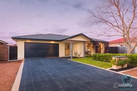 Property photo of 4 Victa Place Dunlop ACT 2615