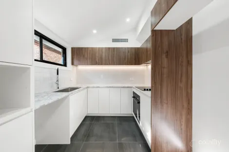 Property photo of 2 Walpole Close Wetherill Park NSW 2164