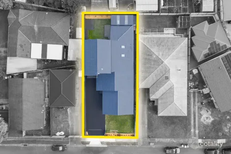 Property photo of 2 Walpole Close Wetherill Park NSW 2164