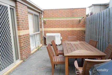 3/6 Gregory St, Oak Park, VIC 3046