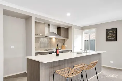 Property photo of 12 Barrangi Drive Tarneit VIC 3029