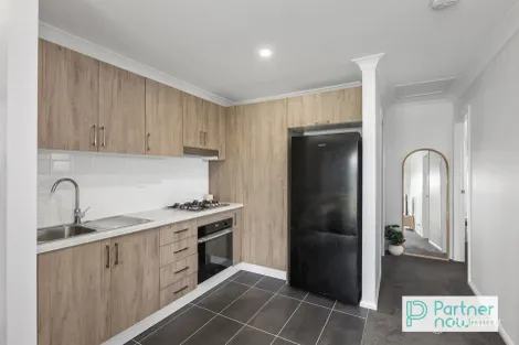 Property photo of 2/27 Evesham Circuit North Tamworth NSW 2340