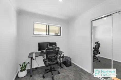 Property photo of 2/27 Evesham Circuit North Tamworth NSW 2340
