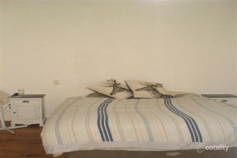 Property photo of 2 Bourke Street Seddon VIC 3011