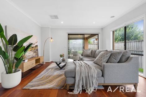Property photo of 20 Penelope Close Cranbourne North VIC 3977