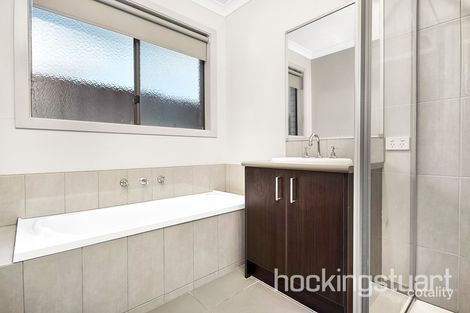 Property photo of 24 Lady Penrhyn Drive Harkness VIC 3337
