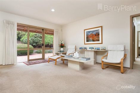 11 Gymkhana Ct, Endeavour Hills, VIC 3802